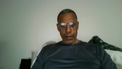 swimmerbod2495 online show from May 22, 2026, 1:57 am