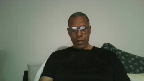 swimmerbod2495 online show from May 26, 2026, 3:24 am