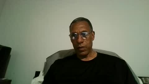 swimmerbod2495 online show from June 6, 2026, 1:00 am
