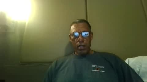 swimmerbod2495 online show from July 26, 2026, 7:04 am
