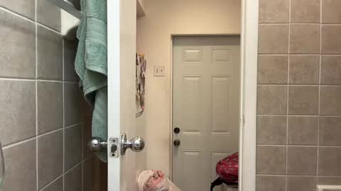 Snapshot of switchinjay chatting on October 5, 2025, 5:17 am switchinjay online show from October 5, 2025, 5:17 am