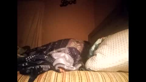 Snapshot of swollenclitneedsdad chatting on February 15, 2026, 9:52 am swollenclitneedsdad online show from February 15, 2026, 9:52 am