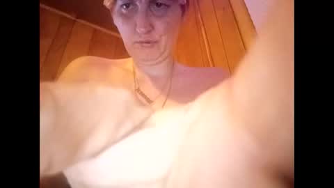 Snapshot of swollenclitneedsdad chatting on April 13, 2026, 1:33 am swollenclitneedsdad online show from April 13, 2026, 1:33 am