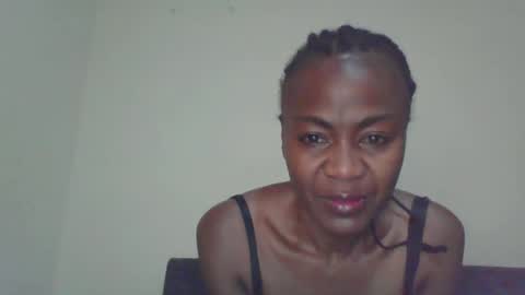 Snapshot of swtebony1 chatting on October 6, 2025, 10:07 pm ALICIA online show from October 6, 2025, 10:07 pm