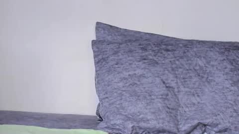 Lilly  online show from October 28, 2025, 7:27 pm