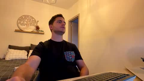 syl092 online show from March 24, 2026, 6:13 pm