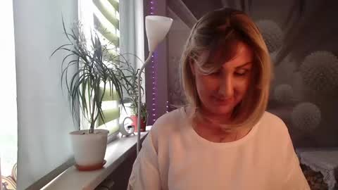 Sylvia online show from April 22, 2026, 8:28 am