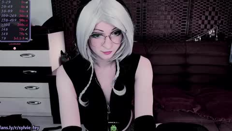 Snapshot of sylvie_fey chatting on January 30, 2025, 12:07 am Sylvie online show from January 30, 2025, 12:07 am