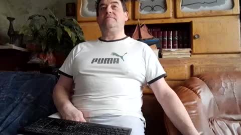 sympa_trique online show from February 16, 2025, 9:26 am