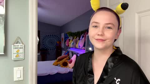 Jennah online show from March 15, 2026, 10:16 pm