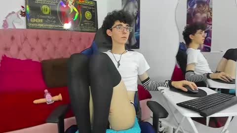 Snapshot of syriussz chatting on January 18, 2026, 7:17 pm Syriussz online show from January 18, 2026, 7:17 pm