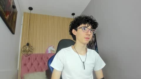 Snapshot of syriussz chatting on February 1, 2026, 7:12 pm Syriussz online show from February 1, 2026, 7:12 pm