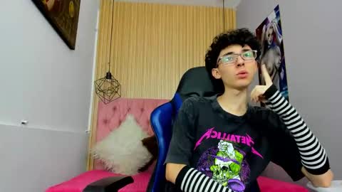 Snapshot of syriussz chatting on February 23, 2026, 7:22 pm Syriussz online show from February 23, 2026, 7:22 pm