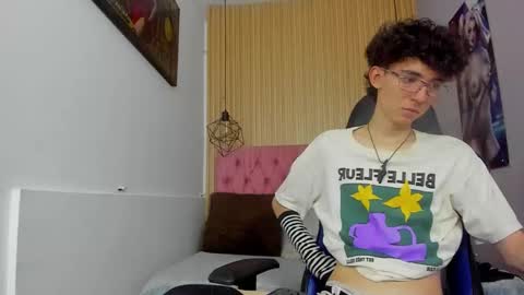 Snapshot of syriussz chatting on February 28, 2026, 7:37 pm Syriussz online show from February 28, 2026, 7:37 pm