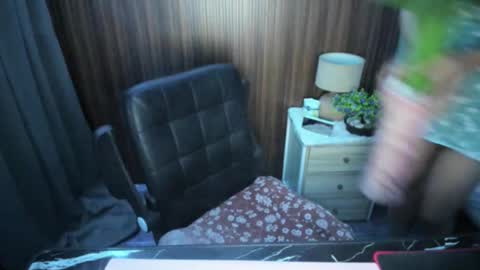 Jenny online show from March 4, 2025, 10:57 am