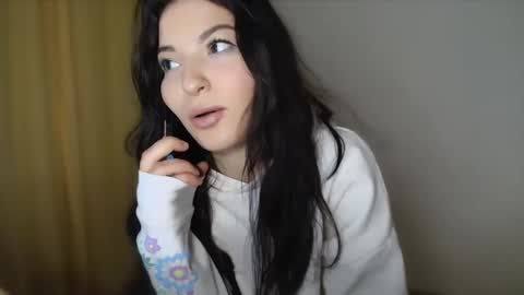 T A A H I R A online show from February 6, 2025, 10:10 pm