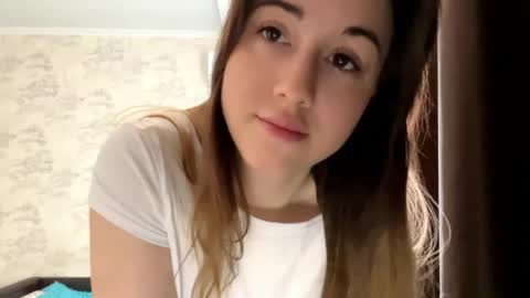 Snapshot of tabathasperanza chatting on May 19, 2026, 9:04 am Nika online show from May 19, 2026, 9:04 am
