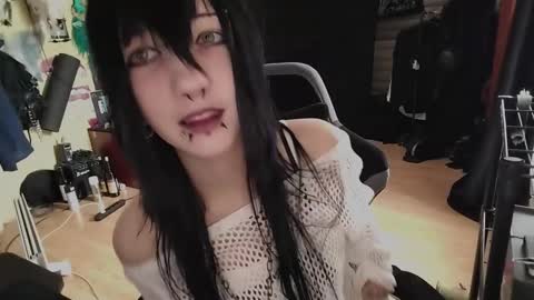 Lina online show from February 11, 2026, 11:15 am