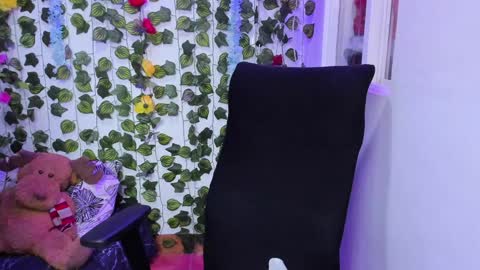 Snapshot of tabitapurple chatting on December 6, 2024, 11:33 am TABITA online show from December 6, 2024, 11:33 am