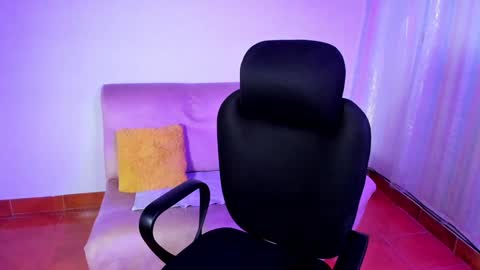 Snapshot of tabitapurple chatting on December 20, 2024, 5:51 pm TABITA online show from December 20, 2024, 5:51 pm