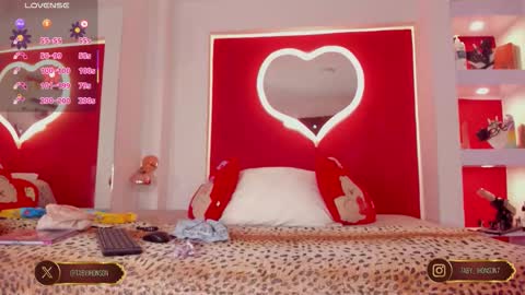 Taby Jhoson online show from October 1, 2025, 12:33 pm