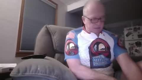 tacrunner66_ online show from February 1, 2026, 2:59 pm
