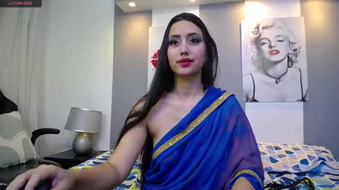 Snapshot of tahira__ chatting on October 17, 2025, 1:35 pm Tahira online show from October 17, 2025, 1:35 pm