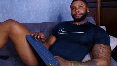 Tairon Tucke online show from February 26, 2025, 7:42 am