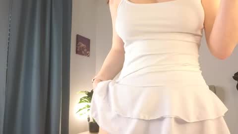 Lizzy online show from April 9, 2026, 4:45 am