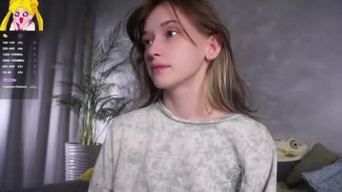 Mia online show from April 17, 2026, 1:08 am