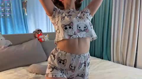 Molly online show from January 19, 2026, 2:04 am