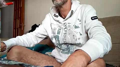 Snapshot of taitotoito chatting on October 19, 2025, 10:05 am Taitotoito online show from October 19, 2025, 10:05 am