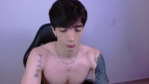 Snapshot of takeru___ chatting on November 30, 2025, 12:25 am takeru___ online show from November 30, 2025, 12:25 am