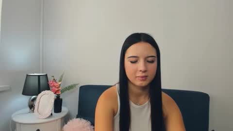 Snapshot of taliasensitive chatting on October 4, 2025, 7:50 am taliasensitive online show from October 4, 2025, 7:50 am