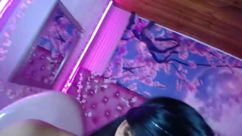 taliasweett online show from April 16, 2026, 7:47 pm