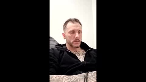 Snapshot of tallcleancuthung chatting on March 15, 2026, 1:28 pm Tallcleancuthung online show from March 15, 2026, 1:28 pm