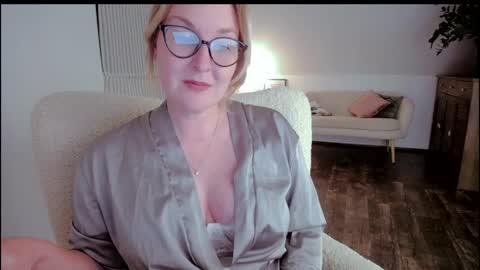 tallinnlove online show from April 28, 2026, 6:13 pm