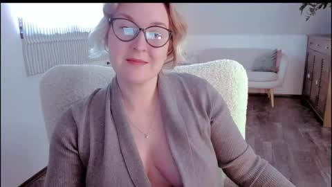 tallinnlove online show from May 14, 2026, 12:01 pm