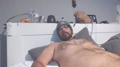 talllatino310 online show from April 22, 2026, 6:09 pm