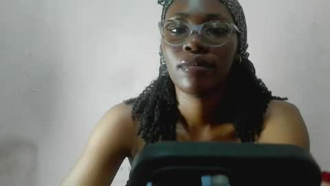 tallnsexydee online show from July 8, 2026, 8:30 am