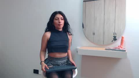 Hi im sara online show from April 1, 2026, 2:12 am