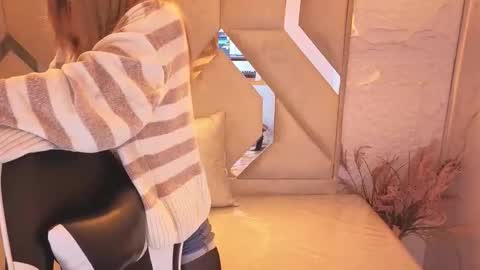 Snapshot of tamara_tp chatting on February 14, 2026, 12:35 pm Tamara online show from February 14, 2026, 12:35 pm