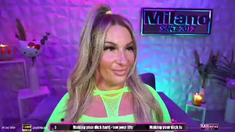 Snapshot of tamaramilano chatting on July 7, 2026, 8:18 am TamaraMilano online show from July 7, 2026, 8:18 am