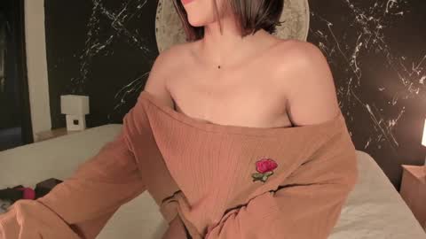 Snapshot of tamarathompsonn chatting on December 30, 2024, 6:09 am Tamara. online show from December 30, 2024, 6:09 am