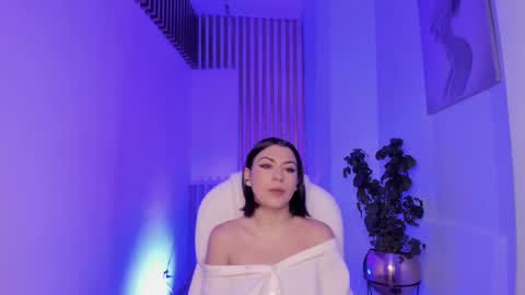 Snapshot of tamarathompsonn chatting on March 1, 2025, 9:37 pm Tamara. online show from March 1, 2025, 9:37 pm