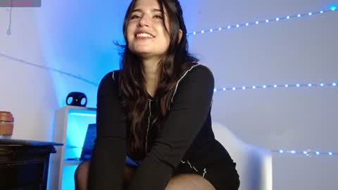 Snapshot of tami_ramirez__ chatting on December 21, 2024, 10:08 pm Tami online show from December 21, 2024, 10:08 pm