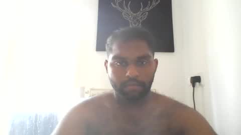 tamilpaiyan09 online show from June 20, 2026, 6:49 am