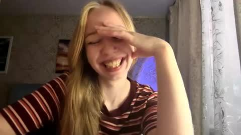 Snapshot of tammiglembocki chatting on June 27, 2026, 12:22 pm Jenny online show from June 27, 2026, 12:22 pm