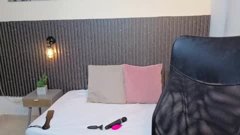 Tammy Lynn online show from April 1, 2026, 12:06 pm