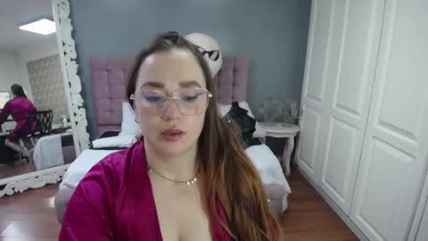 Snapshot of tammyparker_ chatting on September 18, 2025, 4:47 am Tammara online show from September 18, 2025, 4:47 am